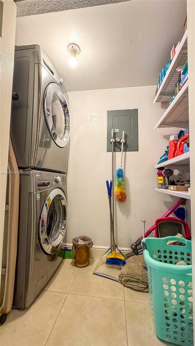 Small Image of 3570 MAGELLAN CIR #222-2, Aventura Number 18
