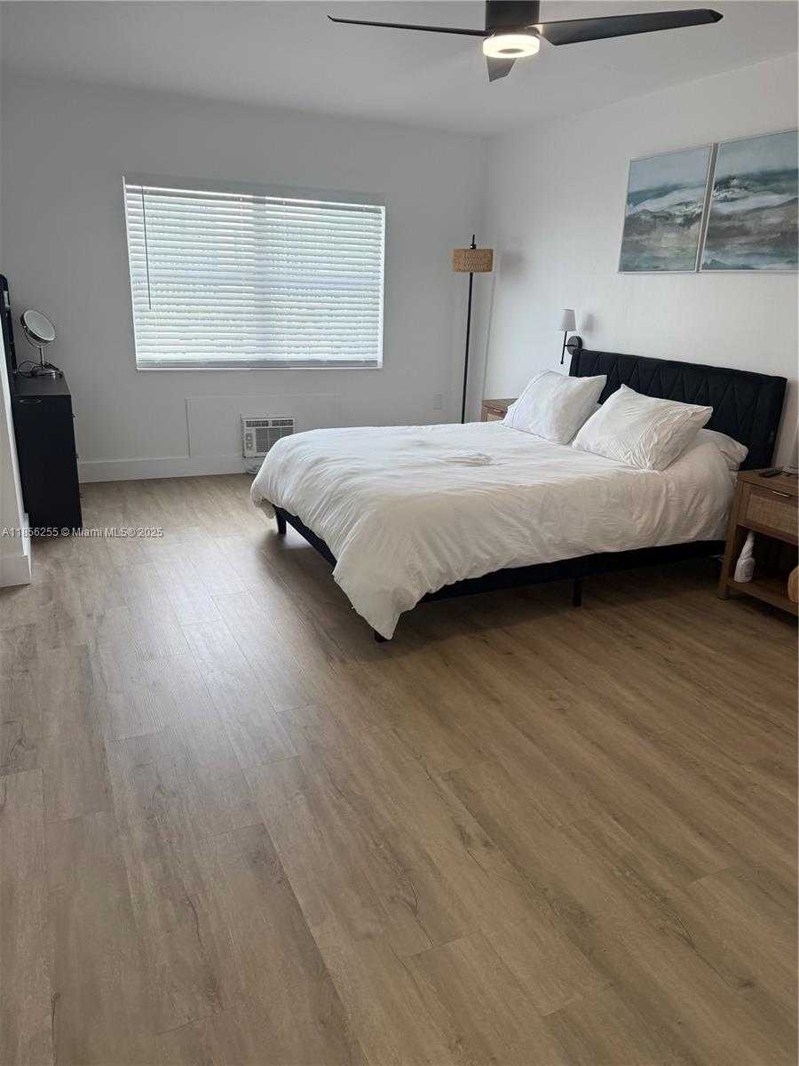 Small Image of 400 KINGS POINT DR #1224, Sunny Isles Beach Number 10