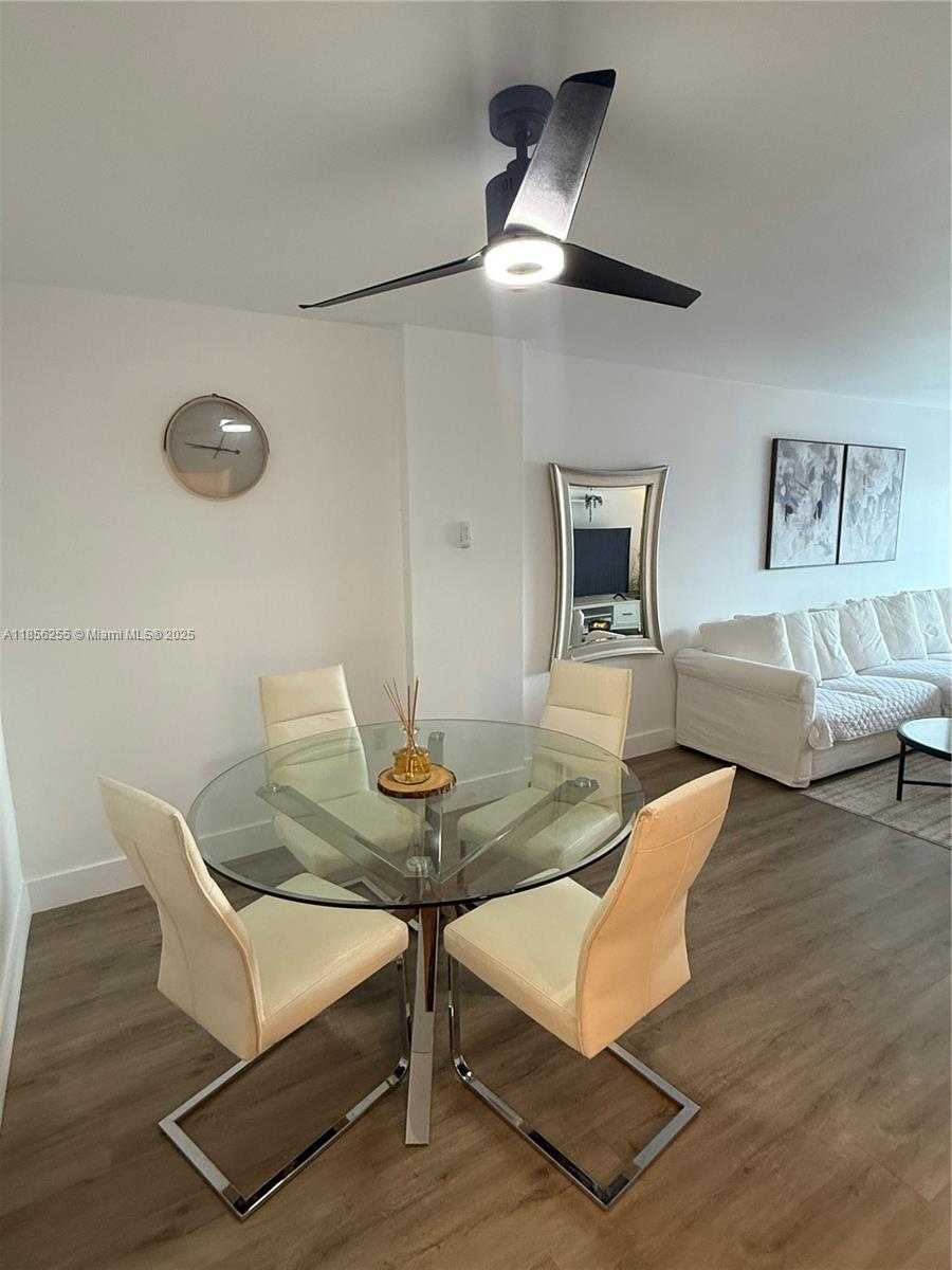 Small Image of 400 KINGS POINT DR #1224, Sunny Isles Beach Number 2