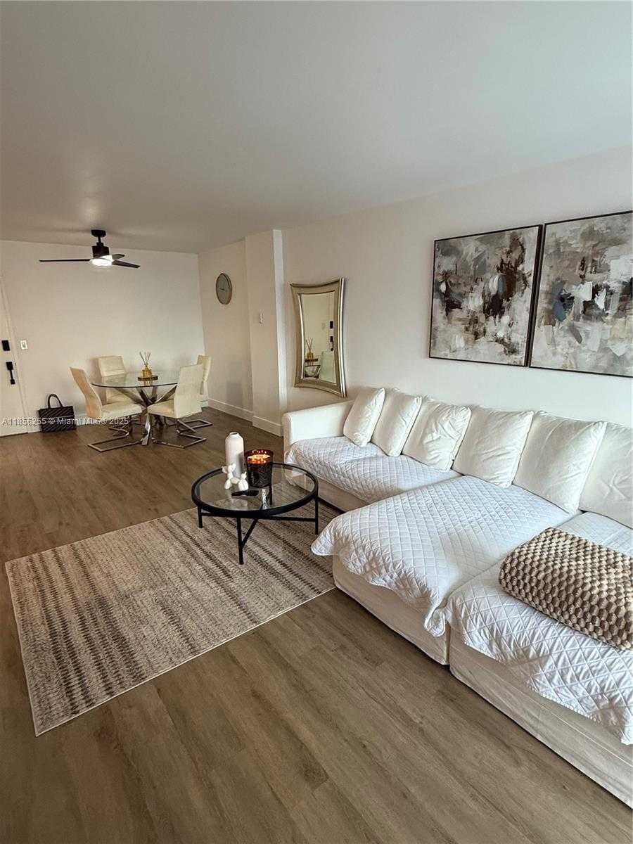Small Image of 400 KINGS POINT DR #1224, Sunny Isles Beach Number 4