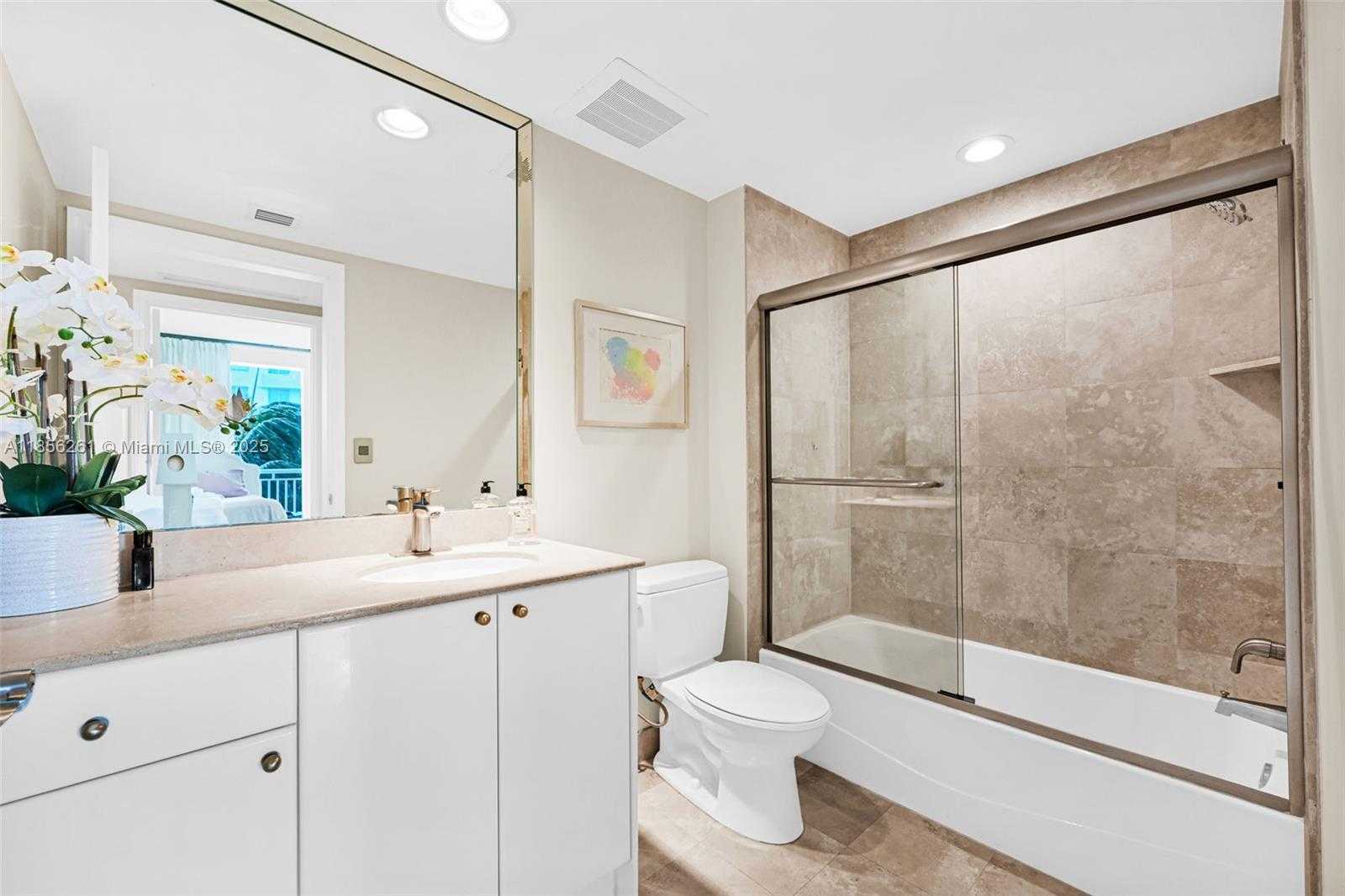 Small Image of 1745 Hallandale Beach Blvd, Hallandale Beach, FL 33009, USA Number 15