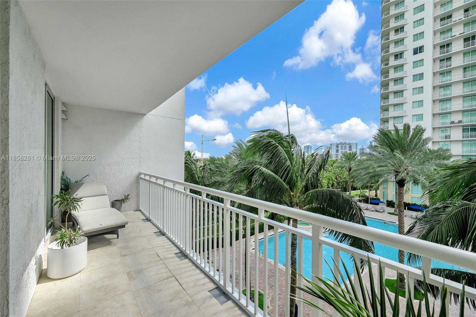 Small Image of 1745 Hallandale Beach Blvd, Hallandale Beach, FL 33009, USA Number 16