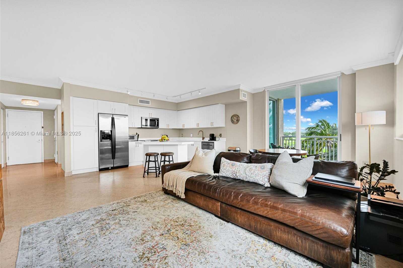 Small Image of 1745 Hallandale Beach Blvd, Hallandale Beach, FL 33009, USA Number 5