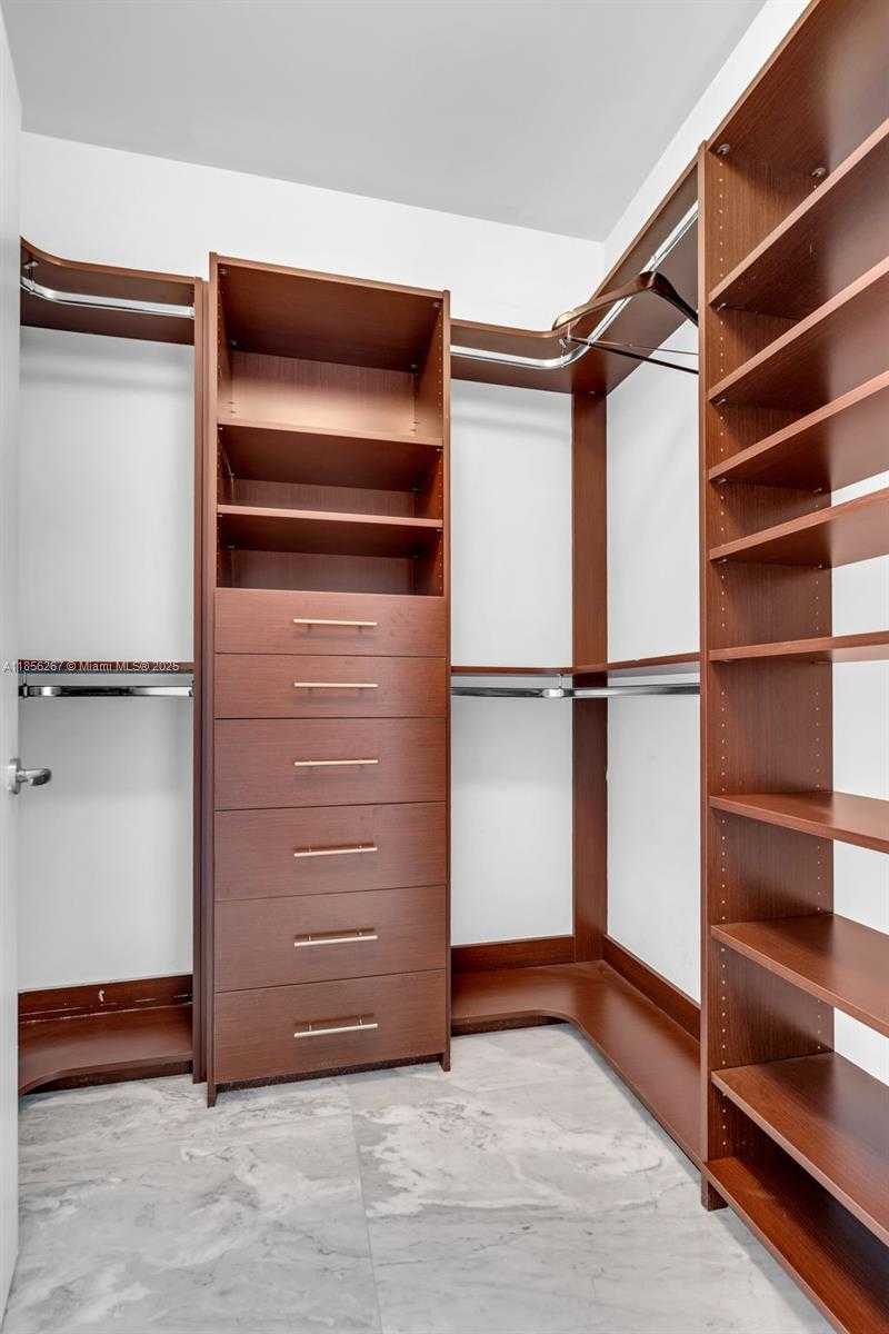 Small Image of 1331 BRICKELL BAY DR #1201, Miami Number 20