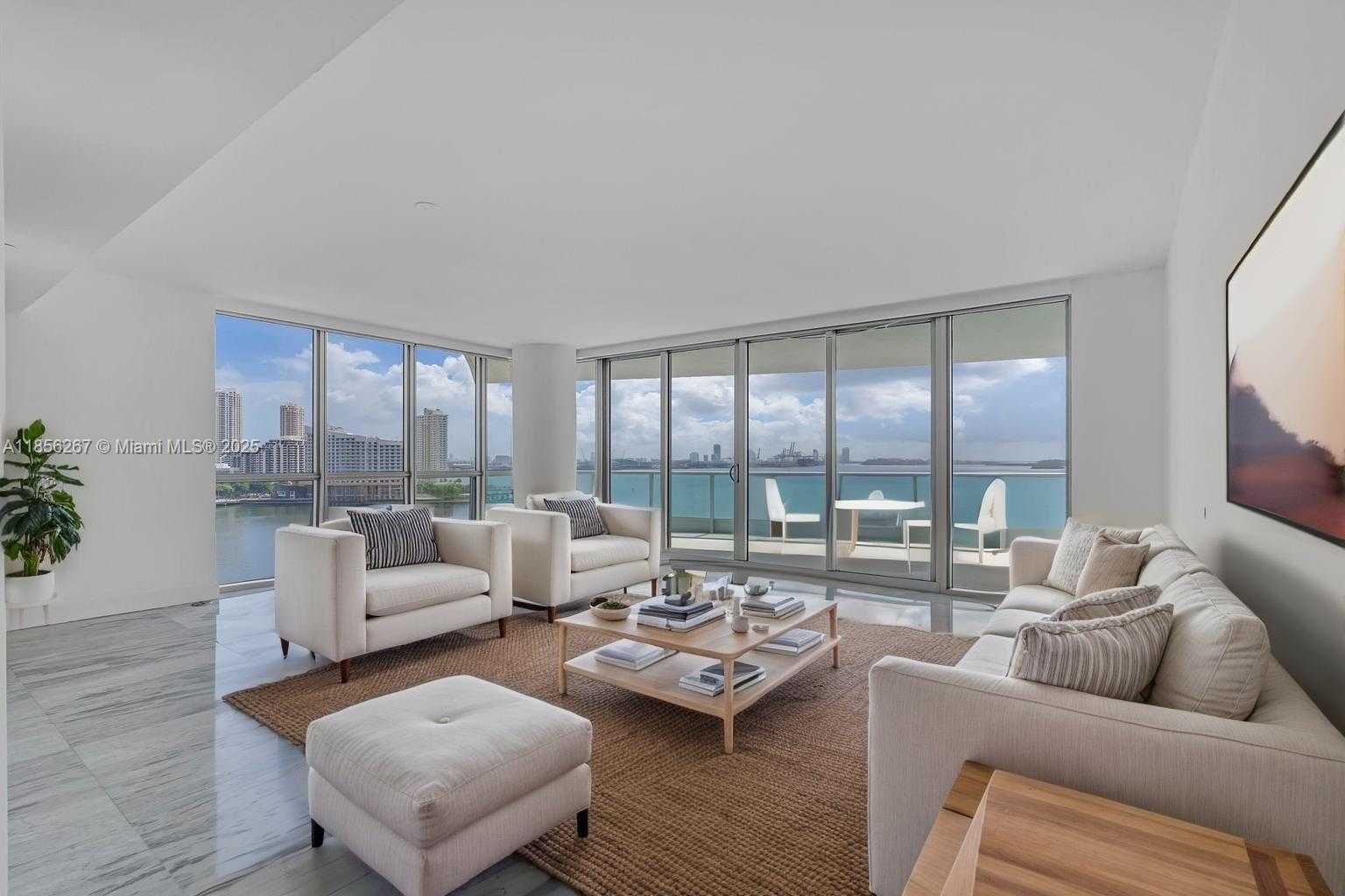 Small Image of 1331 BRICKELL BAY DR #1201, Miami Number 4