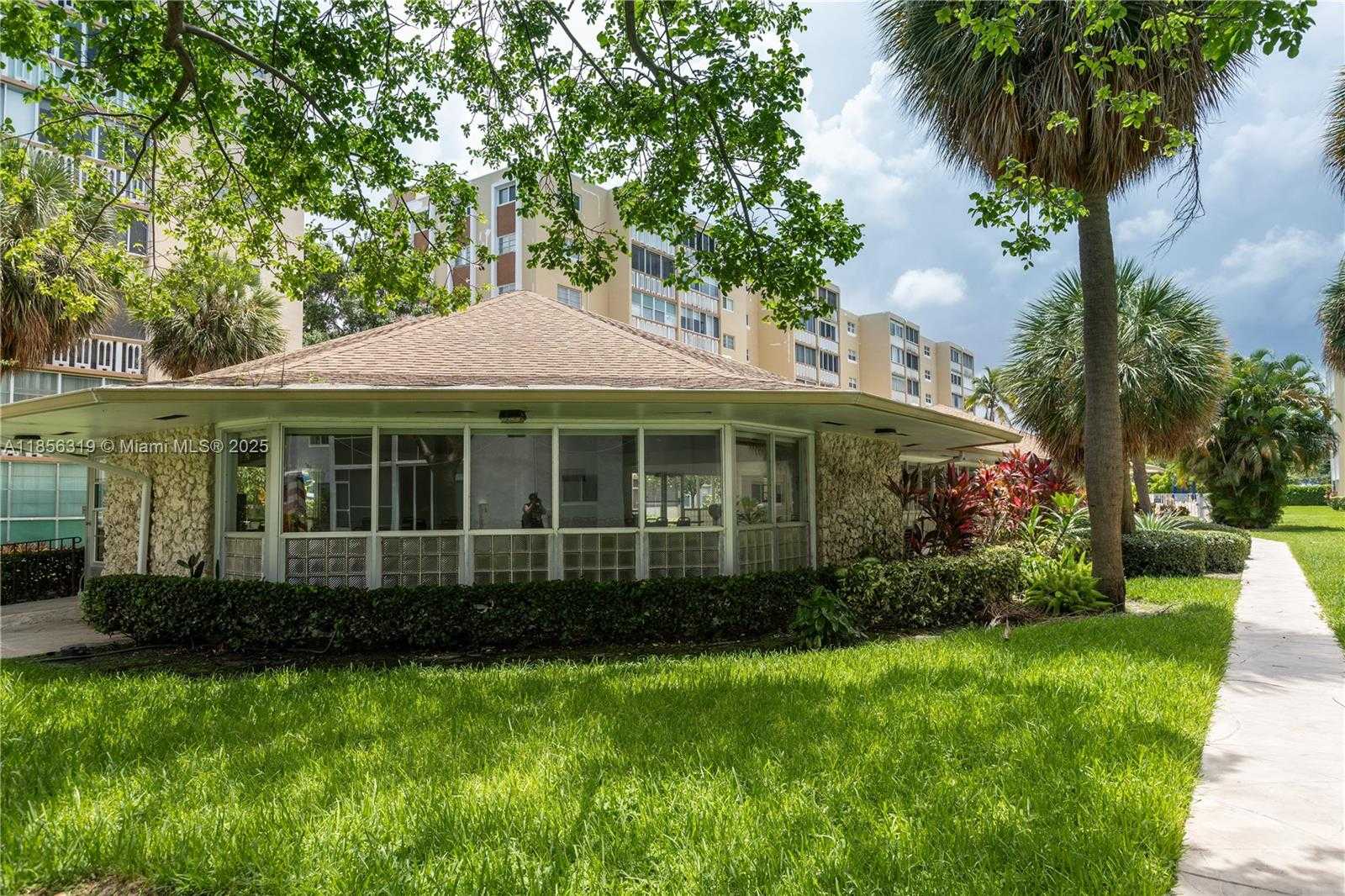 Small Image of 619 NORTH EAST 14TH AVE #507, Hallandale Beach Number 27