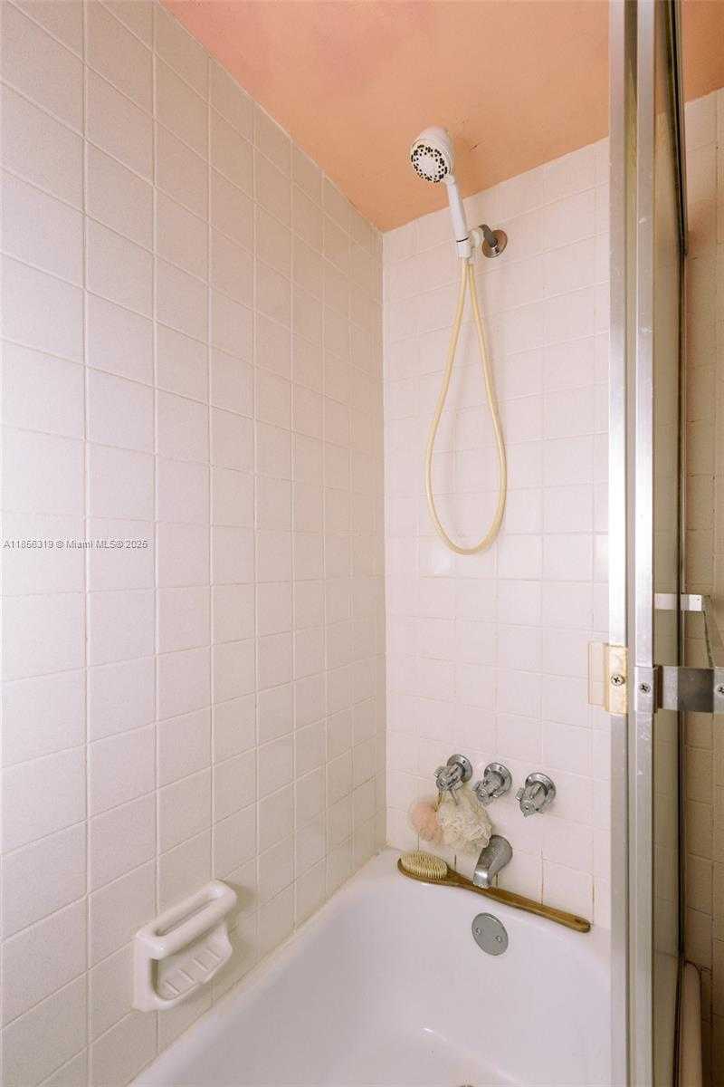 Small Image of 619 NORTH EAST 14TH AVE #507, Hallandale Beach Number 32