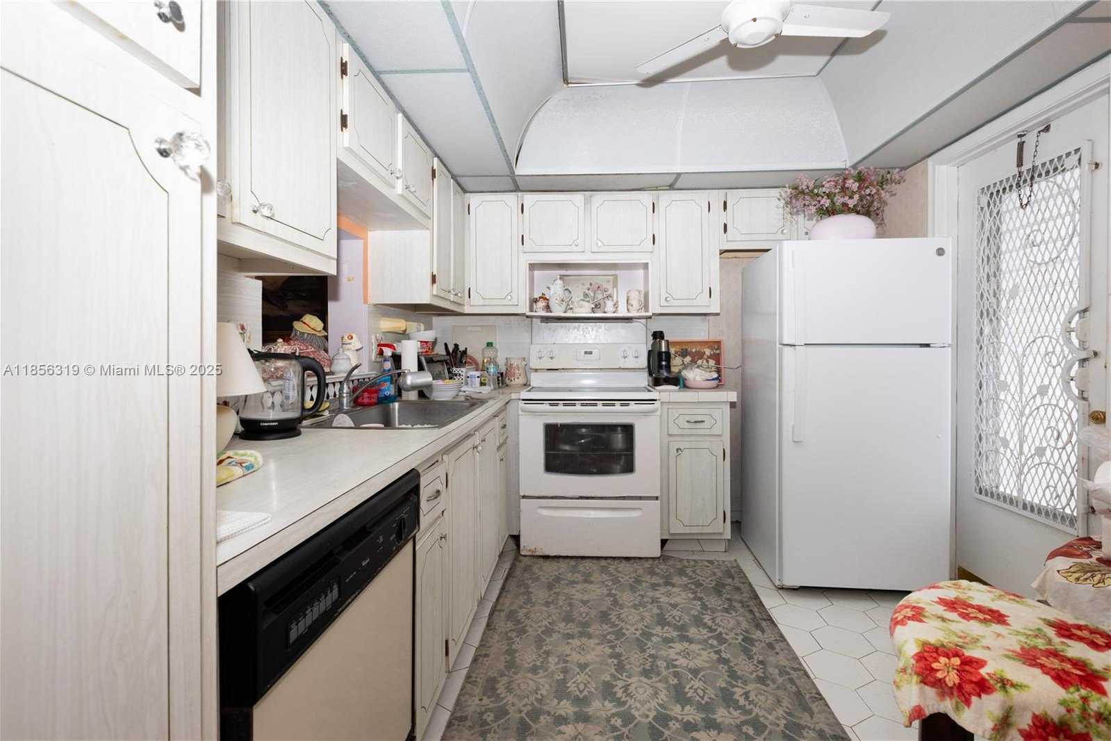 Small Image of 619 NORTH EAST 14TH AVE #507, Hallandale Beach Number 5