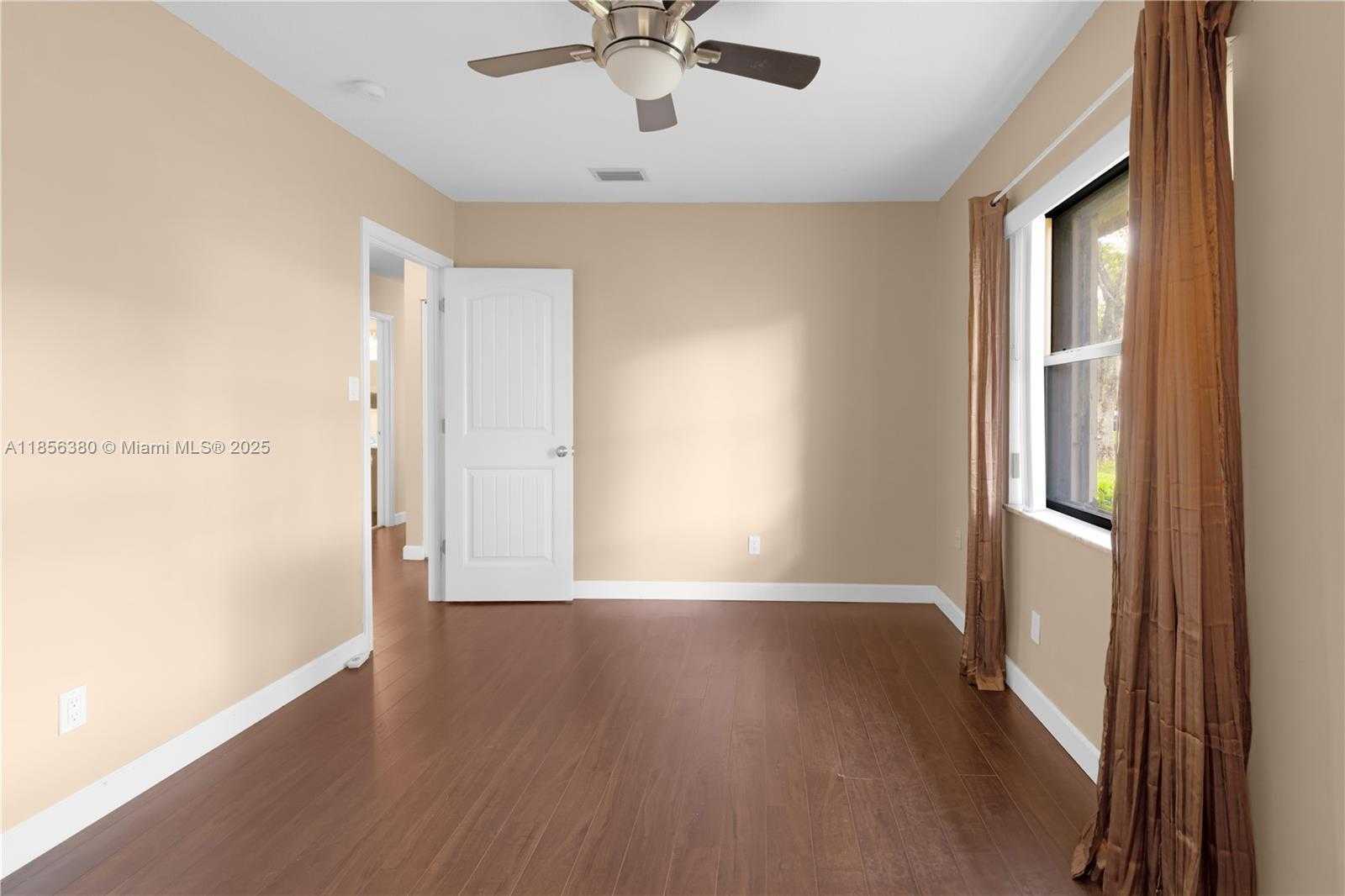 Small Image of 10929 SOUTH WEST 113TH PL #73A, Miami Number 21