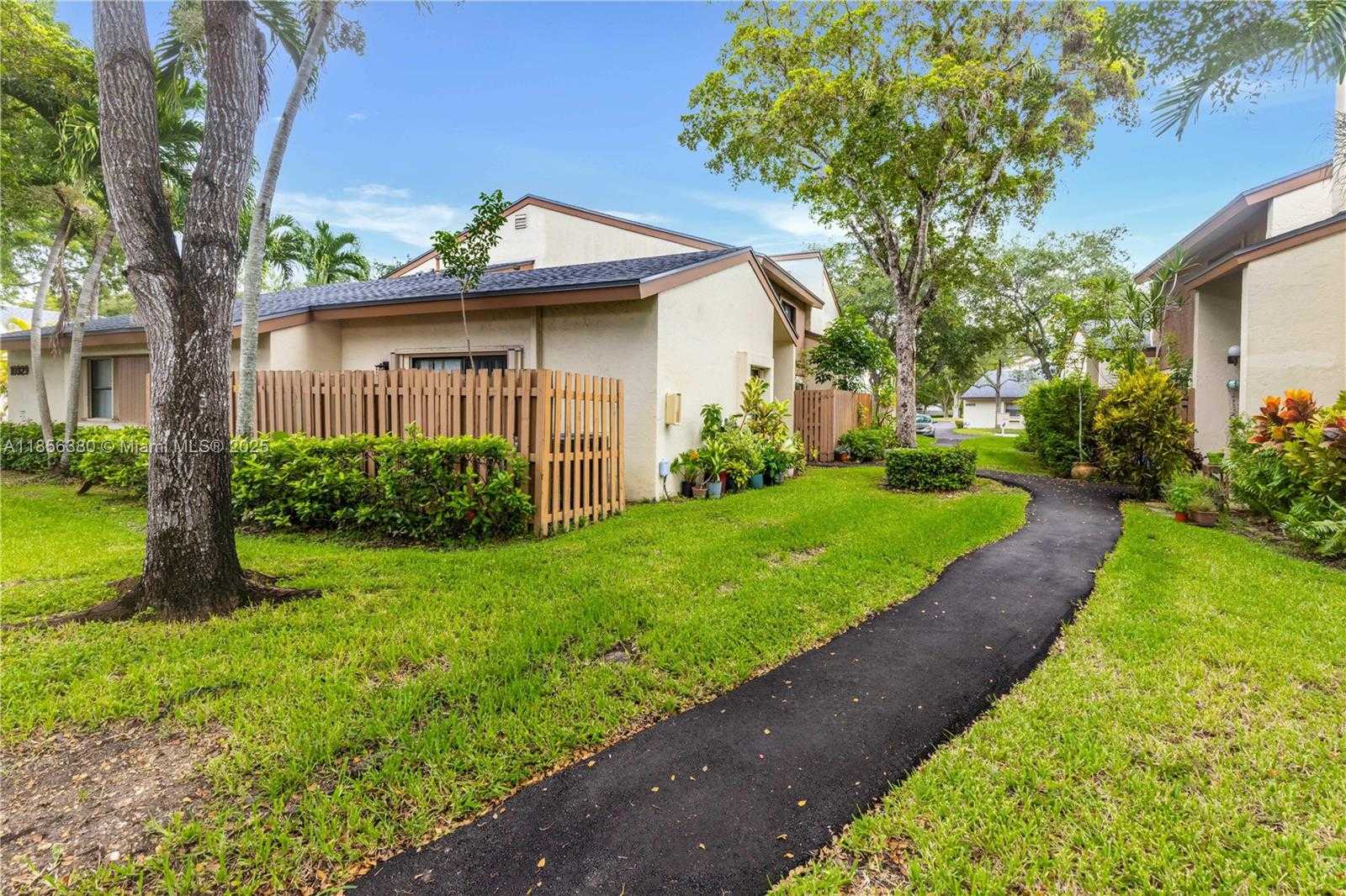 Small Image of 10929 SOUTH WEST 113TH PL #73A, Miami Number 31