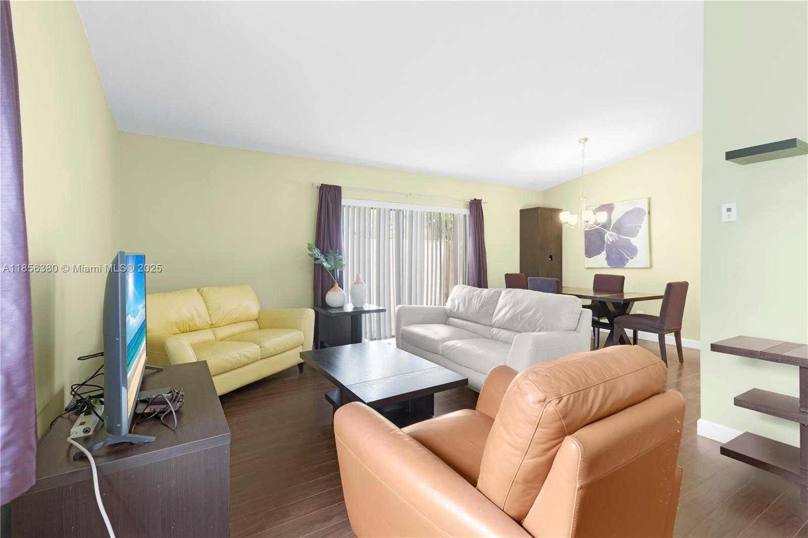 Small Image of 10929 SOUTH WEST 113TH PL #73A, Miami Number 4