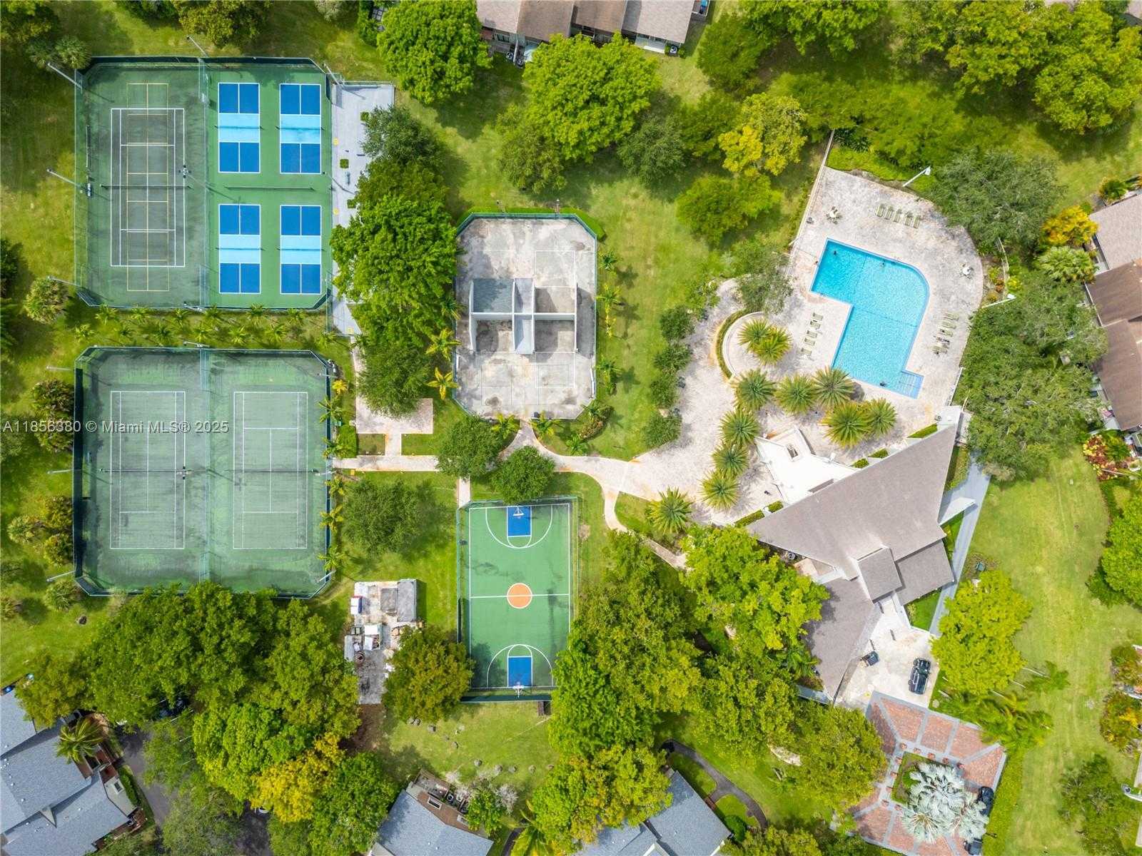 Small Image of 10929 SOUTH WEST 113TH PL #73A, Miami Number 43