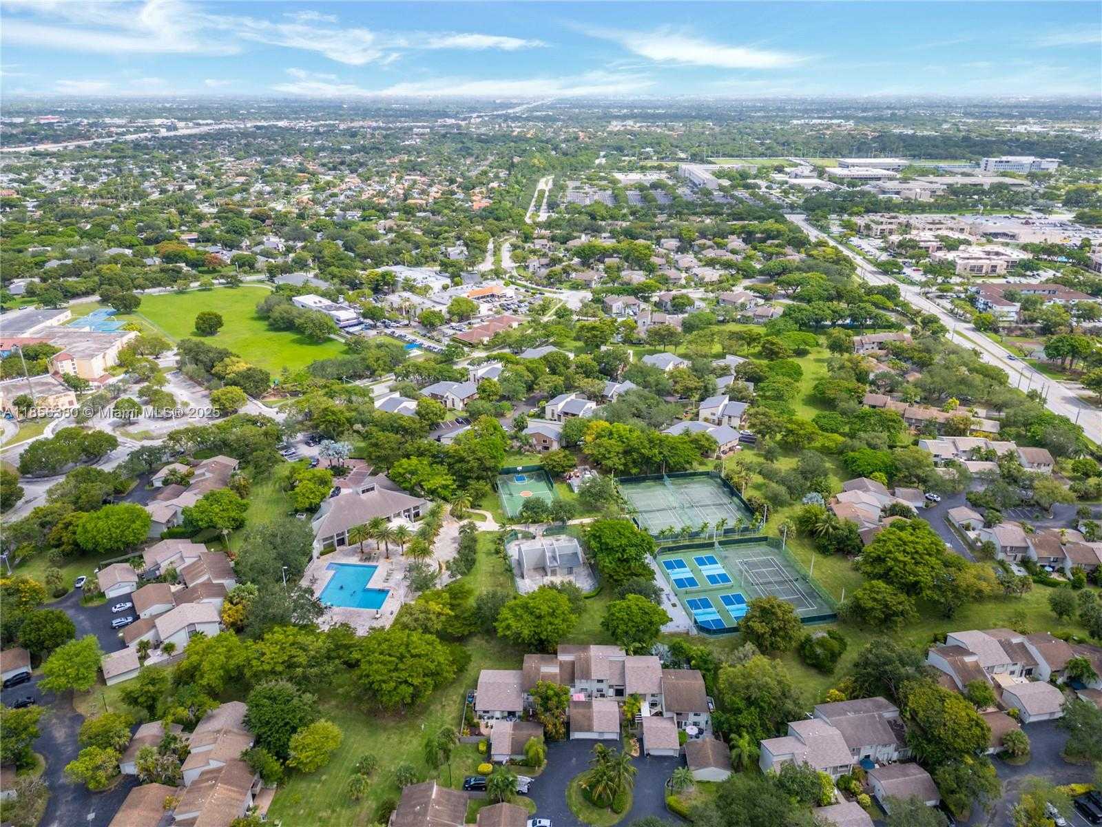 Small Image of 10929 SOUTH WEST 113TH PL #73A, Miami Number 47