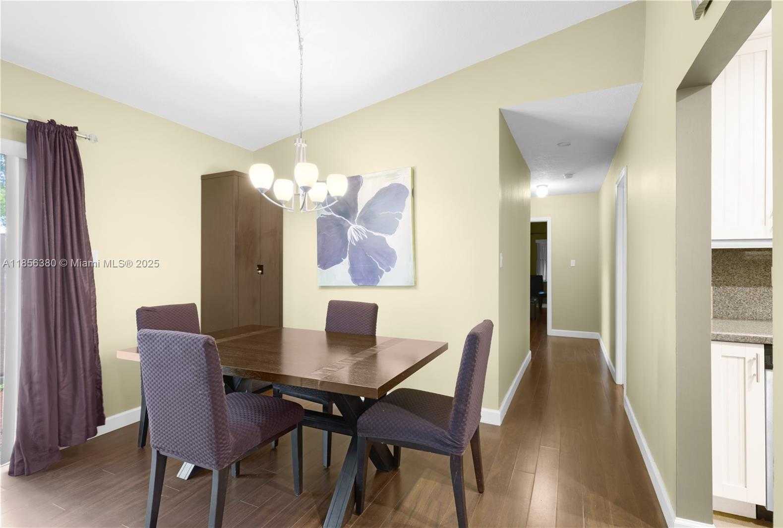 Small Image of 10929 SOUTH WEST 113TH PL #73A, Miami Number 7