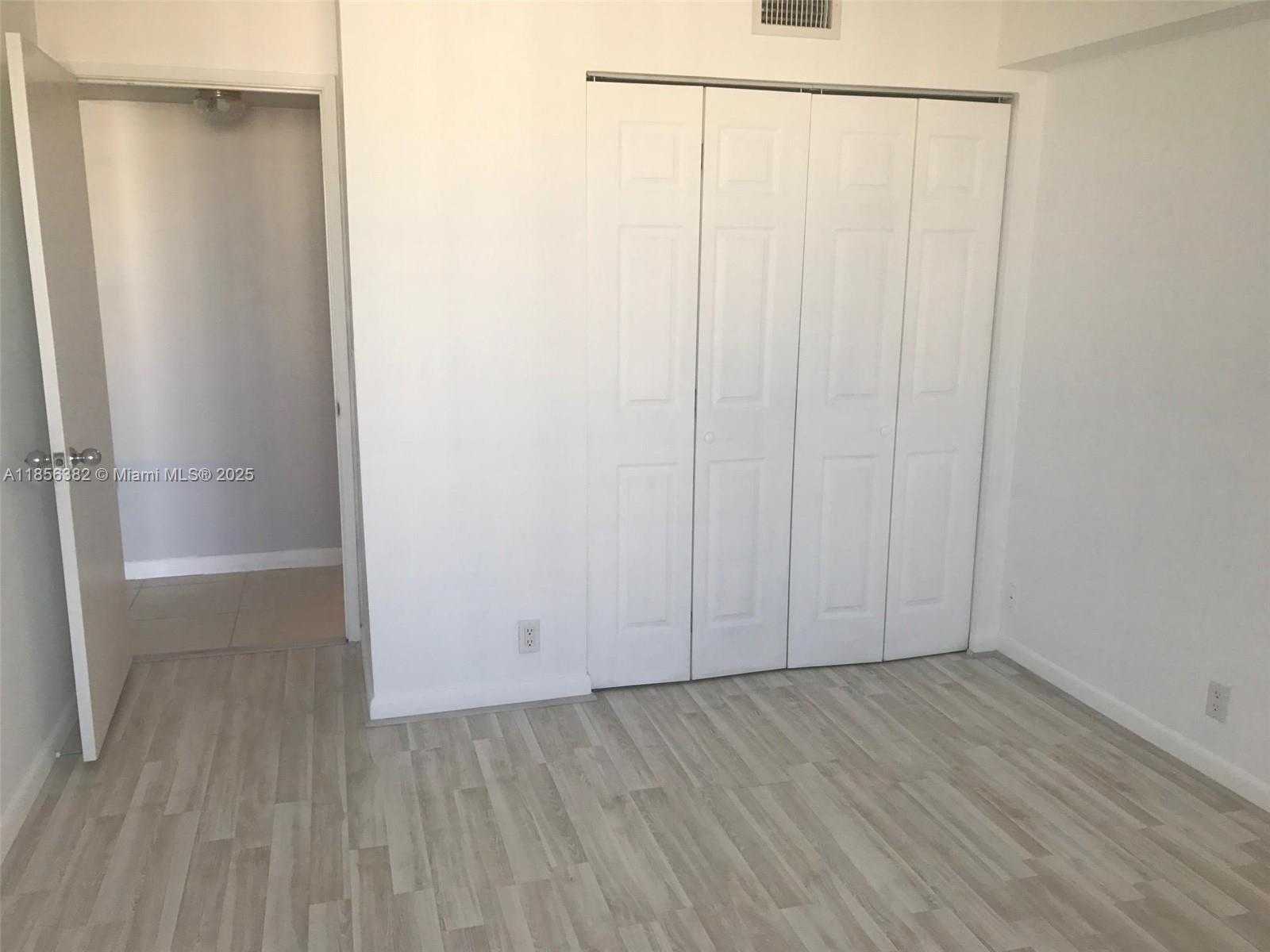 Small Image of 3300 NORTH EAST 191ST ST #PH8, Aventura Number 3