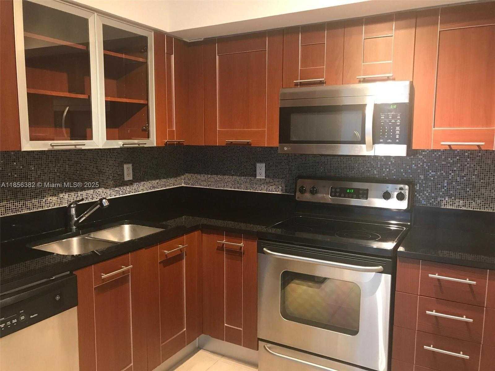 Small Image of 3300 NORTH EAST 191ST ST #PH8, Aventura Number 8