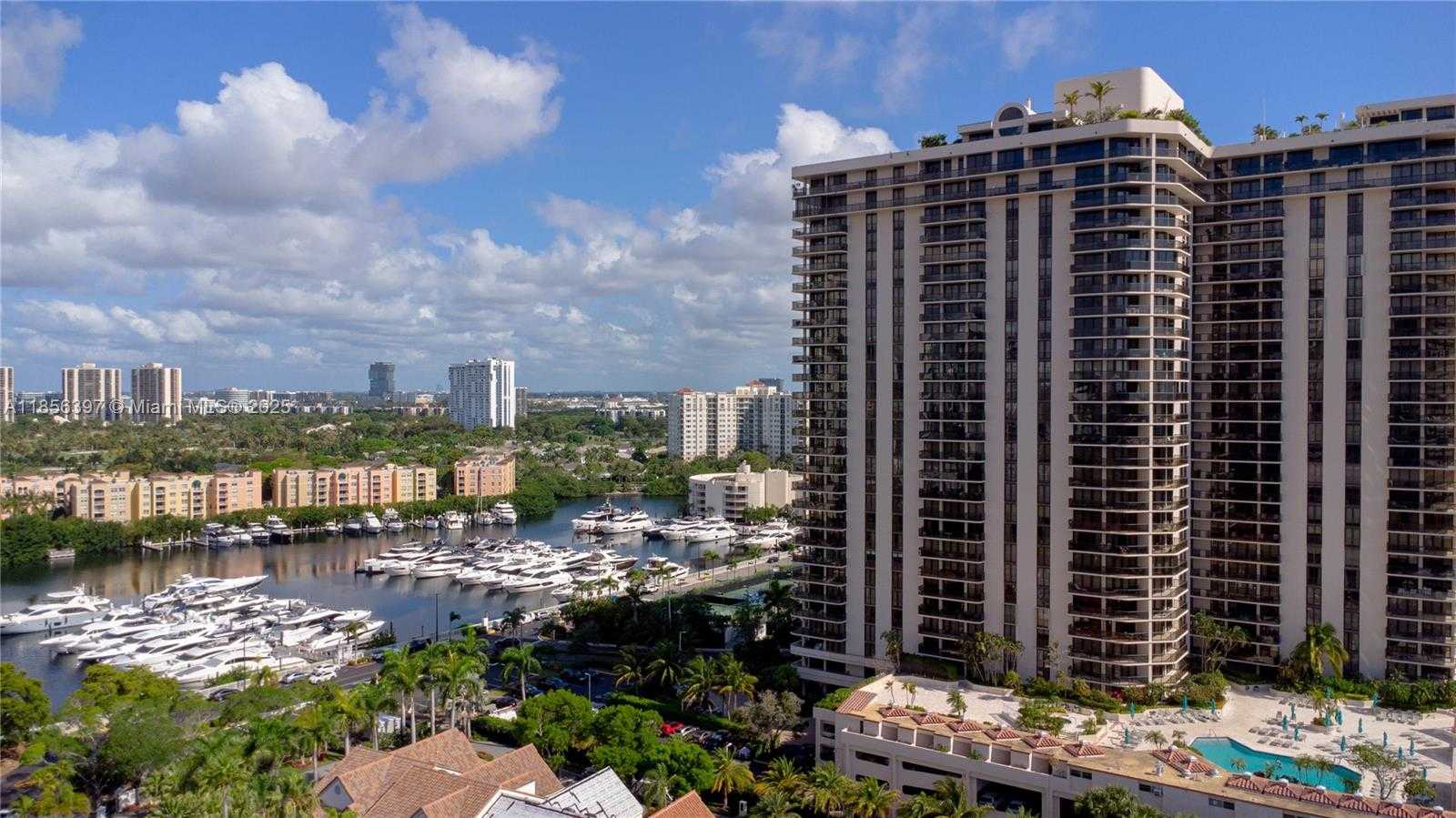Small Image of 19667 TURNBERRY WAY #7B, Aventura Number 33