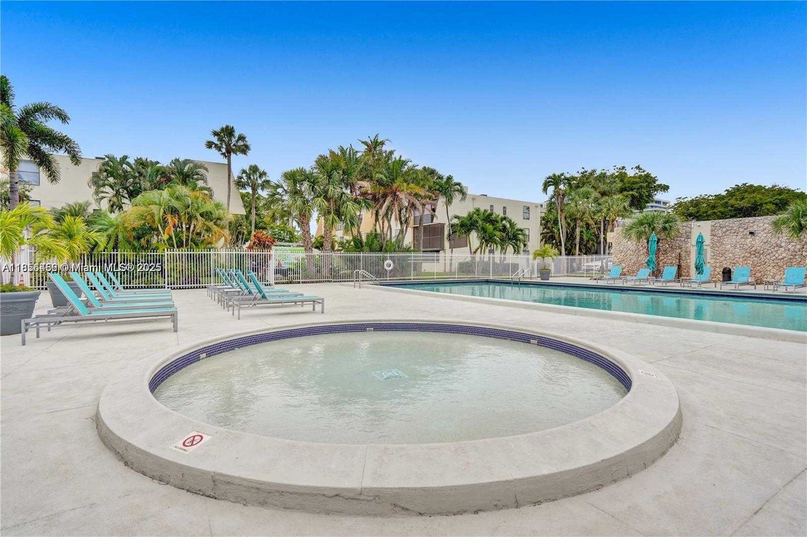 Small Image of 20441 NORTH EAST 30TH AVE #424-9, Aventura Number 25