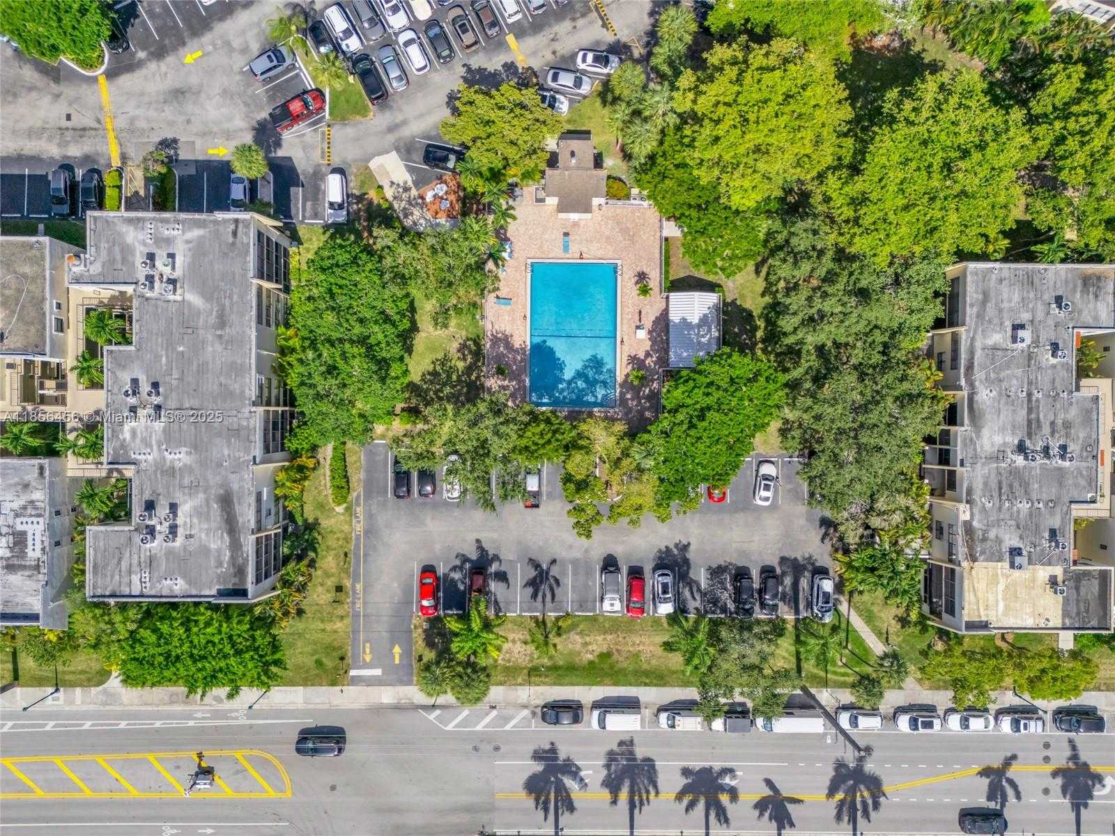 Small Image of 20441 NORTH EAST 30TH AVE #424-9, Aventura Number 35