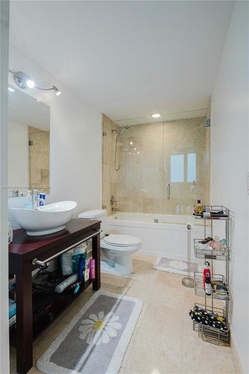 Small Image of 350 SOUTH MIAMI AVE #1814, Miami Number 13