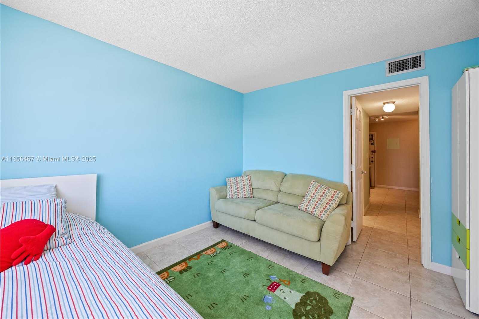Small Image of 251 174TH ST #812, Sunny Isles Beach Number 11
