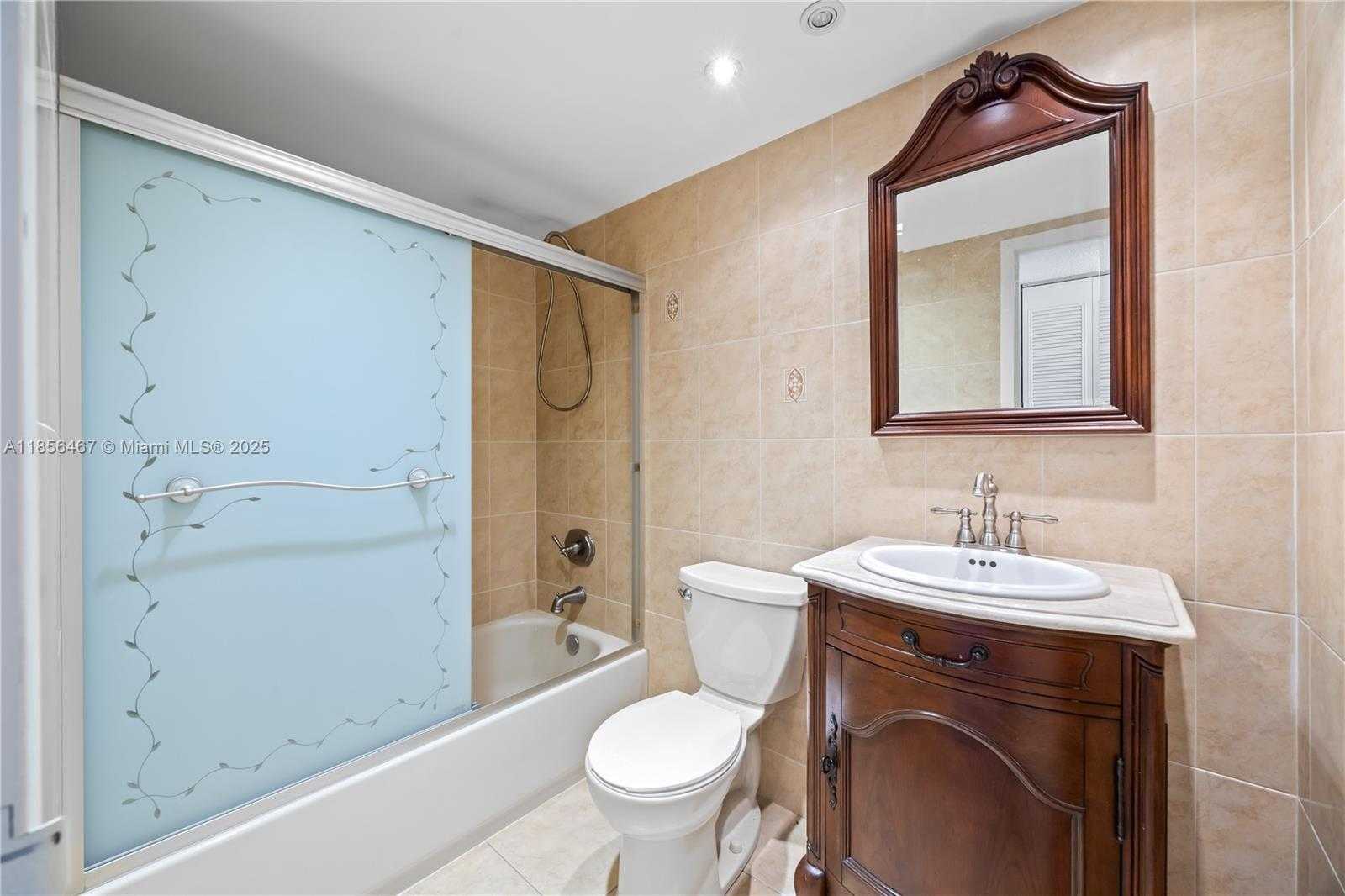 Small Image of 251 174TH ST #812, Sunny Isles Beach Number 19