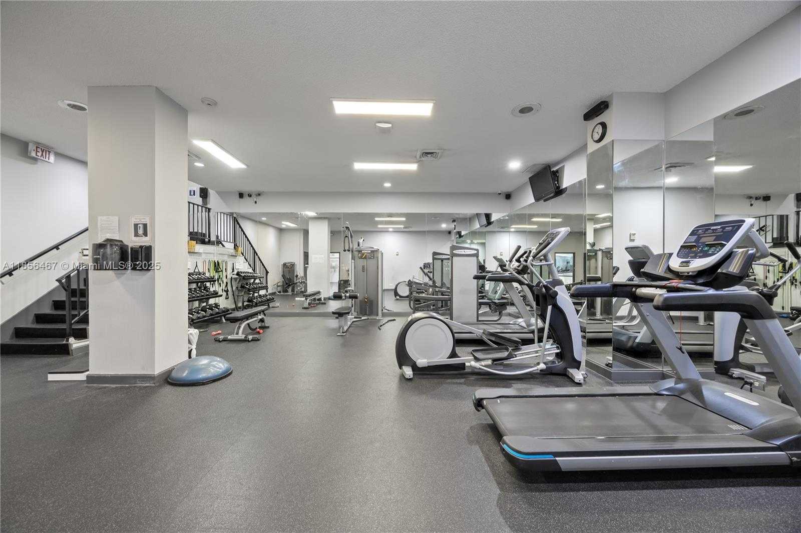 Small Image of 251 174TH ST #812, Sunny Isles Beach Number 4