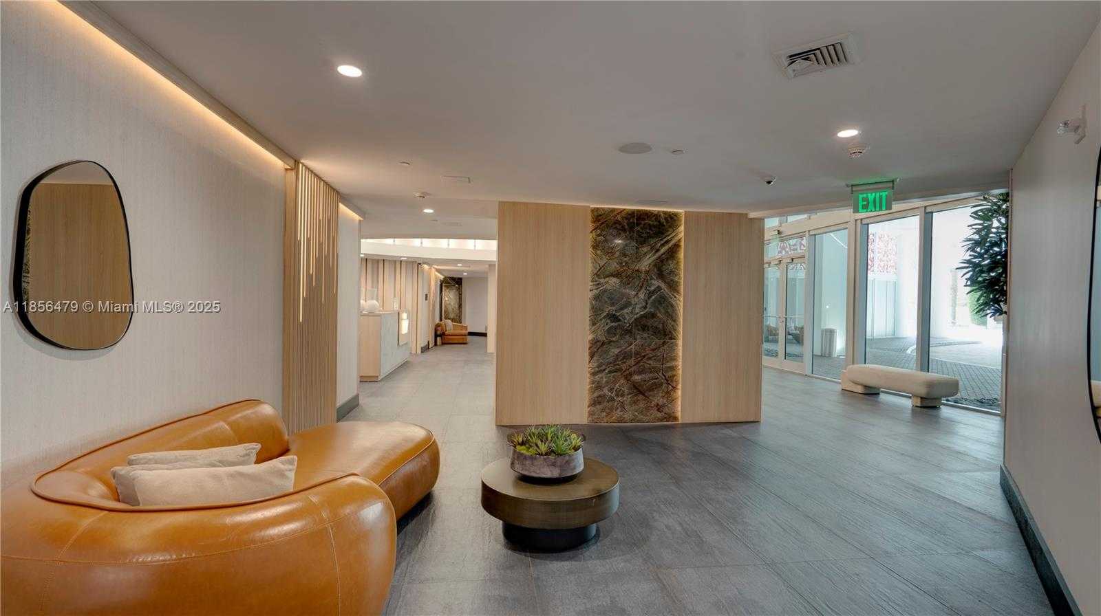 Small Image of 90 SOUTH WEST 3RD ST #PH-10, Miami Number 23