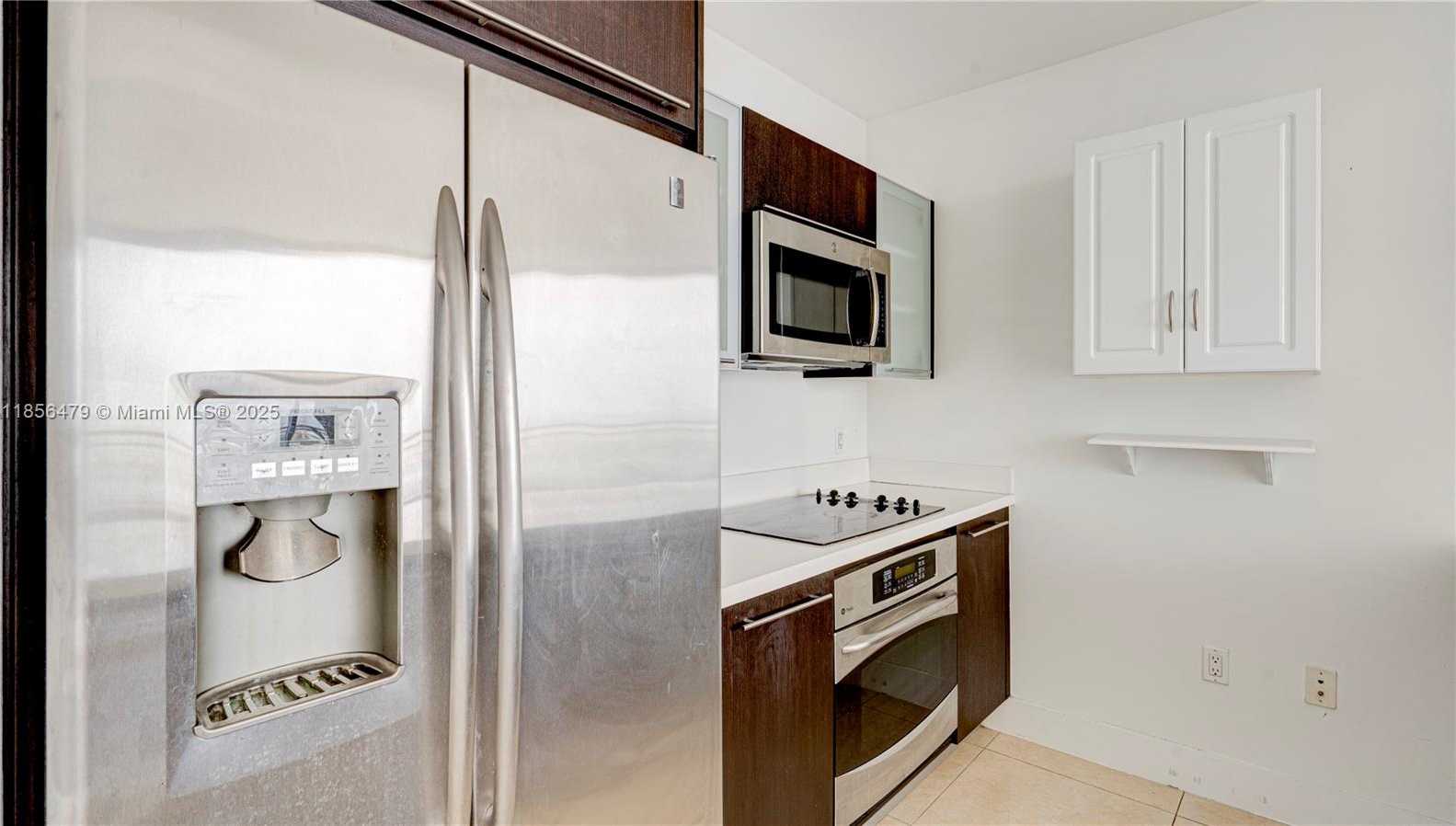 Small Image of 90 SOUTH WEST 3RD ST #PH-10, Miami Number 8