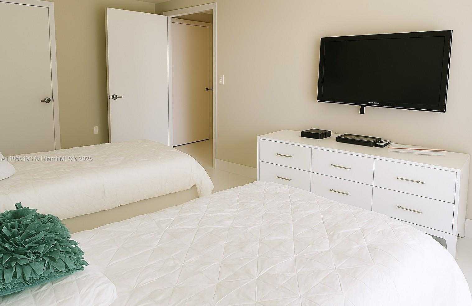 Small Image of 250 SUNNY ISLES BLVD #3-1506, Sunny Isles Beach Number 20