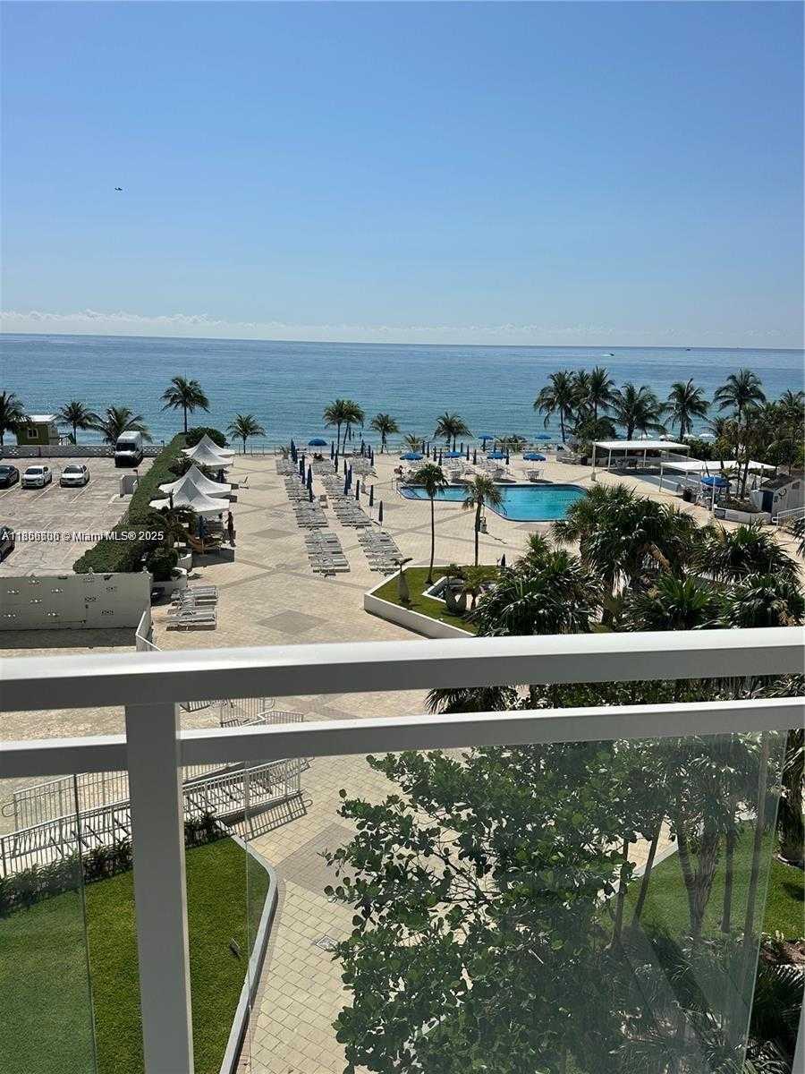 Small Image of 2030 SOUTH OCEAN DR #516, Hallandale Beach Number 12
