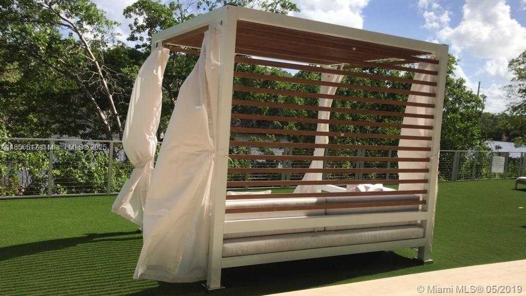 Small Image of 16385 EAST BISCAYNE BLVD #1001, North Miami Beach Number 16