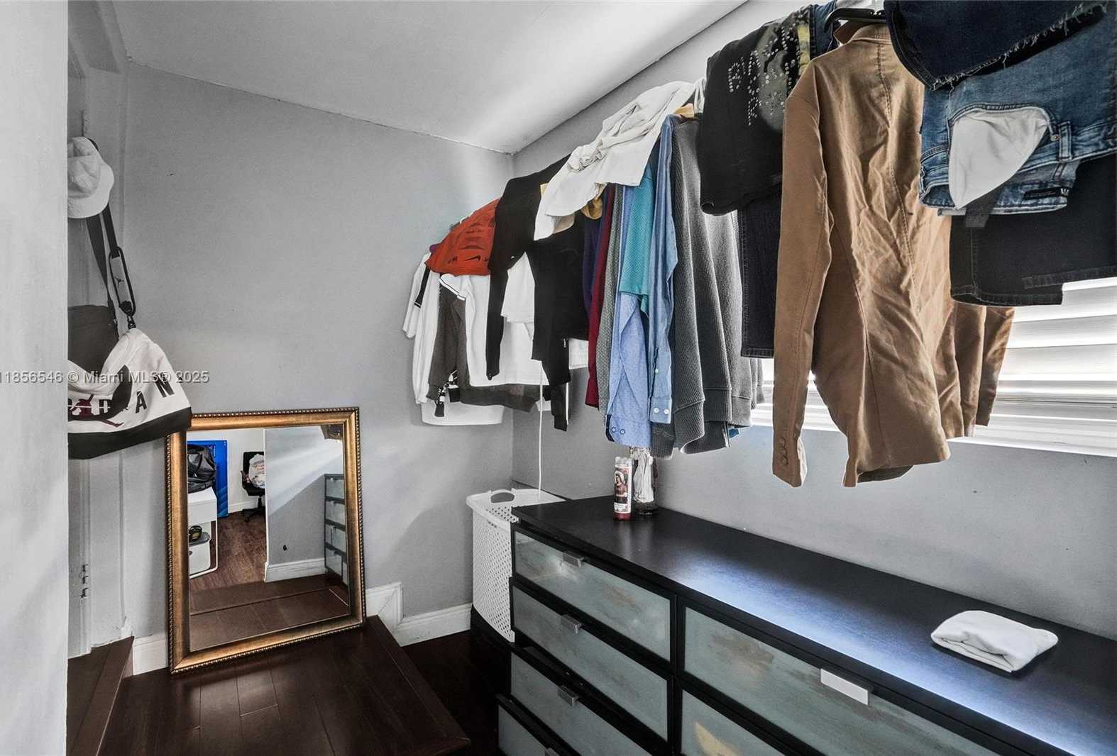 Small Image of 6925 WEST 3RD AVE, Hialeah Number 27