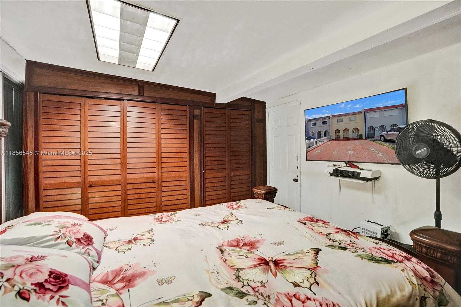 Small Image of 6925 WEST 3RD AVE, Hialeah Number 36