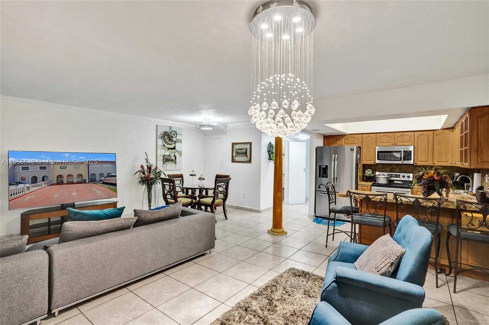 Small Image of 6925 WEST 3RD AVE, Hialeah Number 5