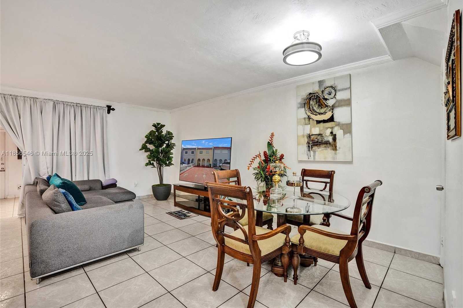 Small Image of 6925 WEST 3RD AVE, Hialeah Number 7