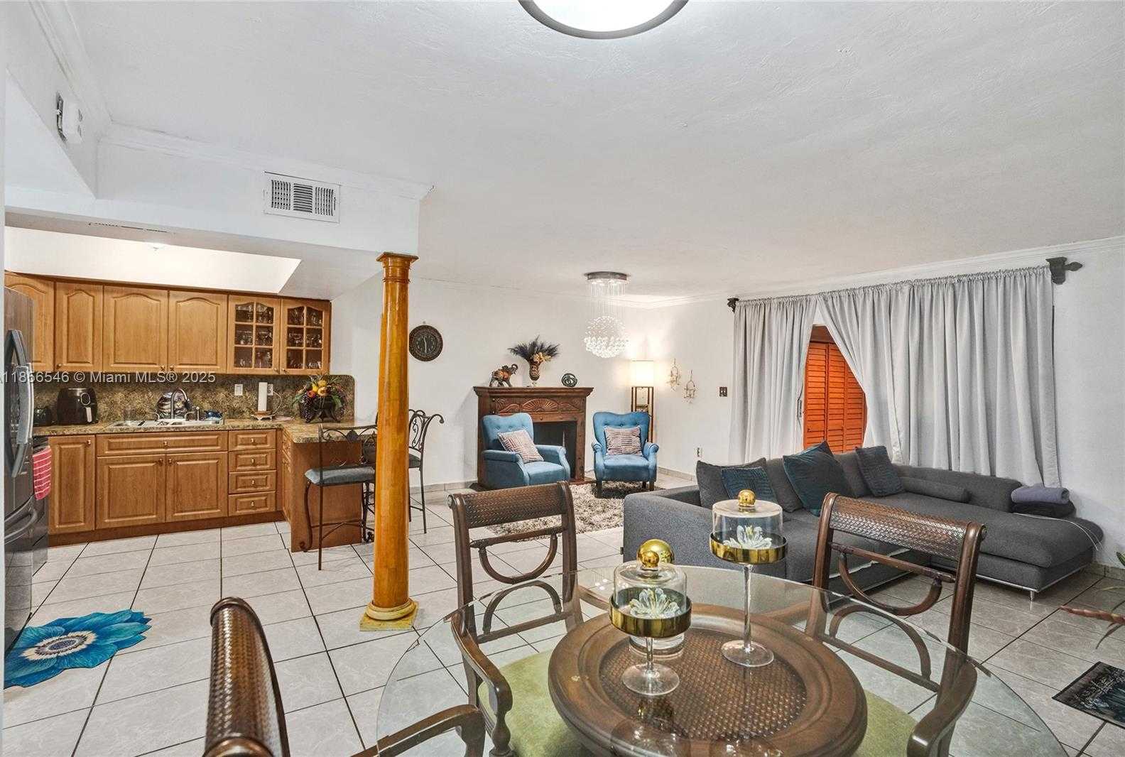 Small Image of 6925 WEST 3RD AVE, Hialeah Number 8