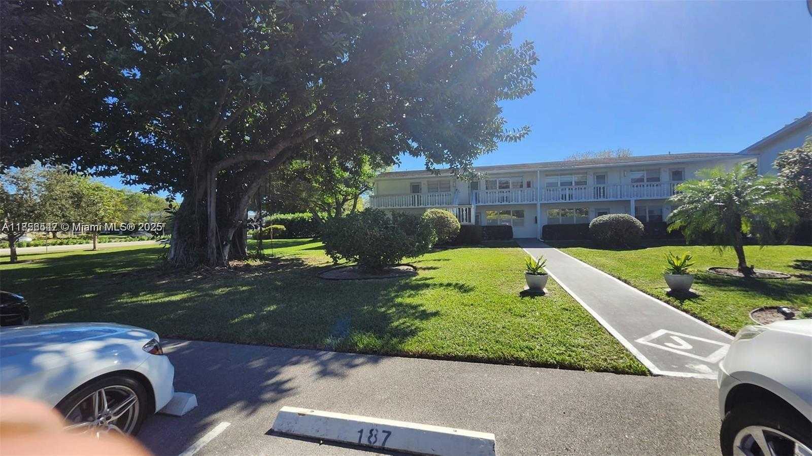 Small Image of 198 TILFORD J #198, Deerfield Beach Number 6
