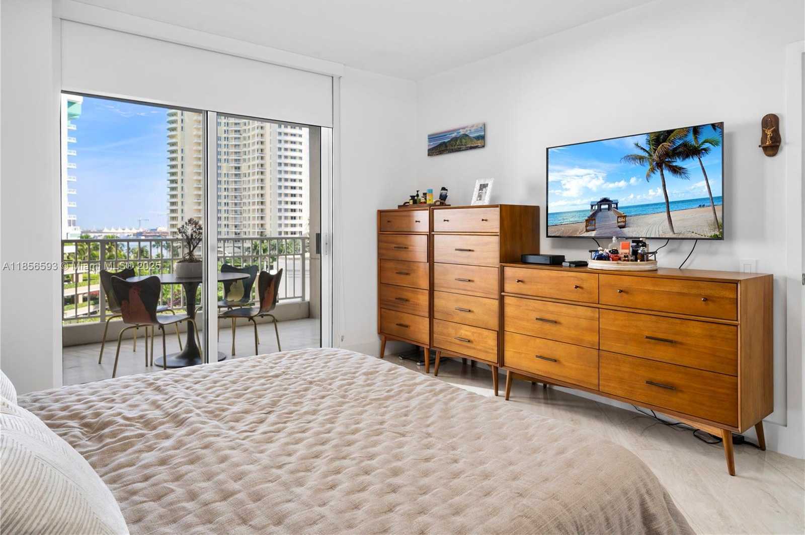Small Image of 701 BRICKELL KEY BLVD #707, Miami Number 12