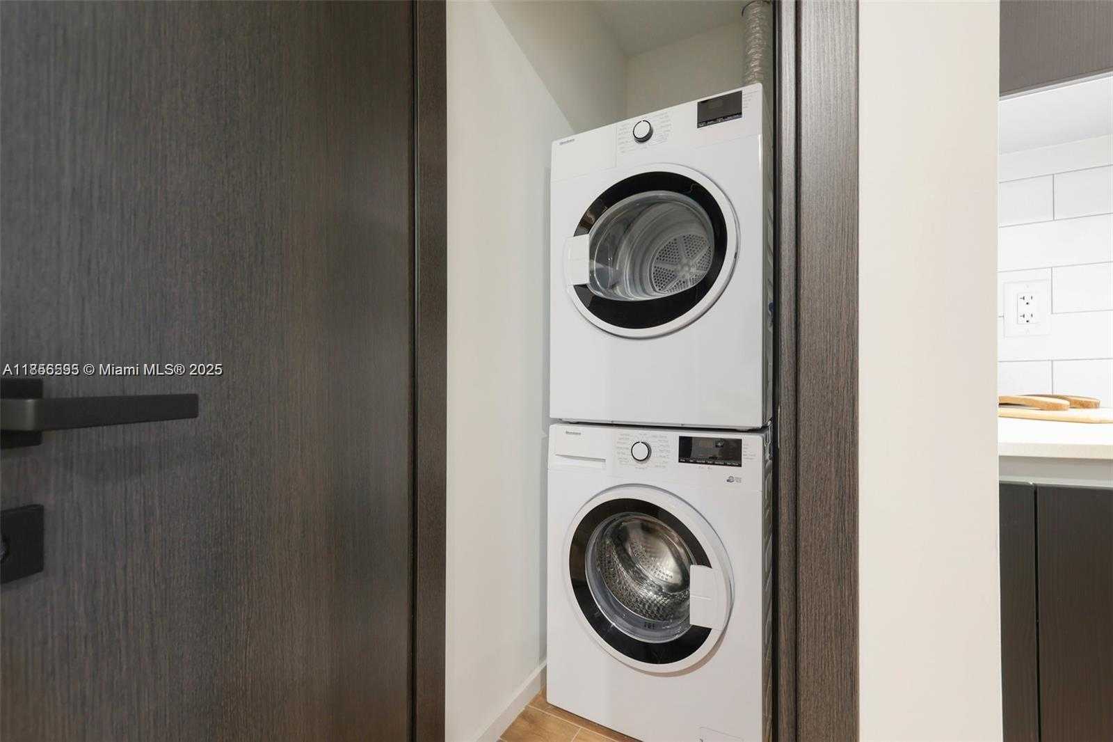 Small Image of 398 NORTH EAST 5TH ST #4415, Miami Number 14