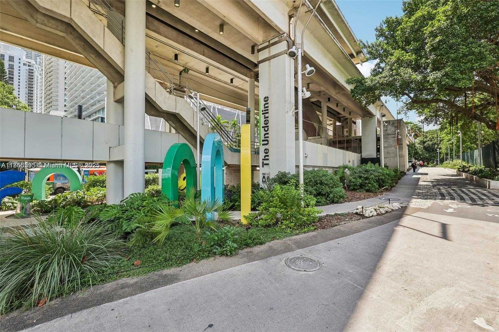 Small Image of 398 NORTH EAST 5TH ST #4415, Miami Number 33