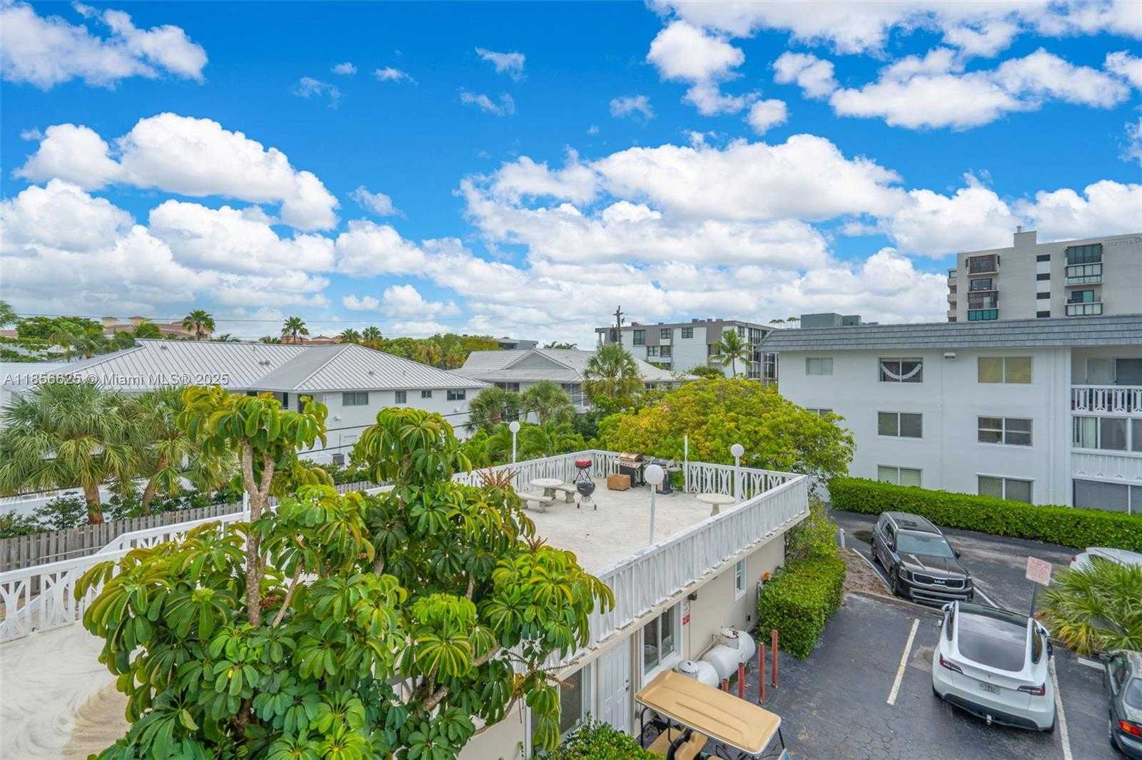 Small Image of 240 GALEN DR #314, Key Biscayne Number 17