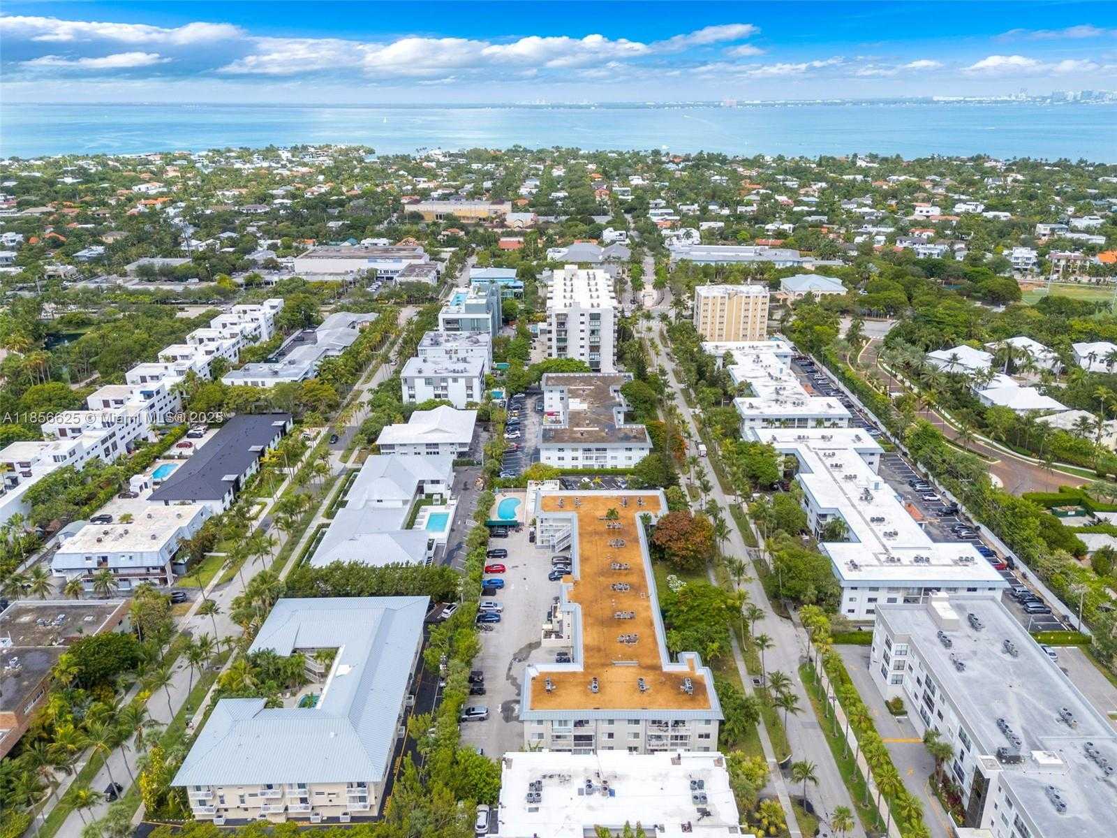 Small Image of 240 GALEN DR #314, Key Biscayne Number 35