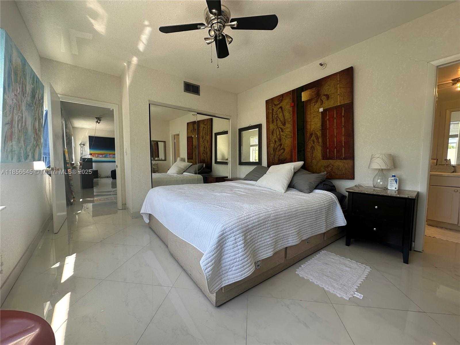 Small Image of 802 EUCLID AVE #305, Miami Beach Number 11