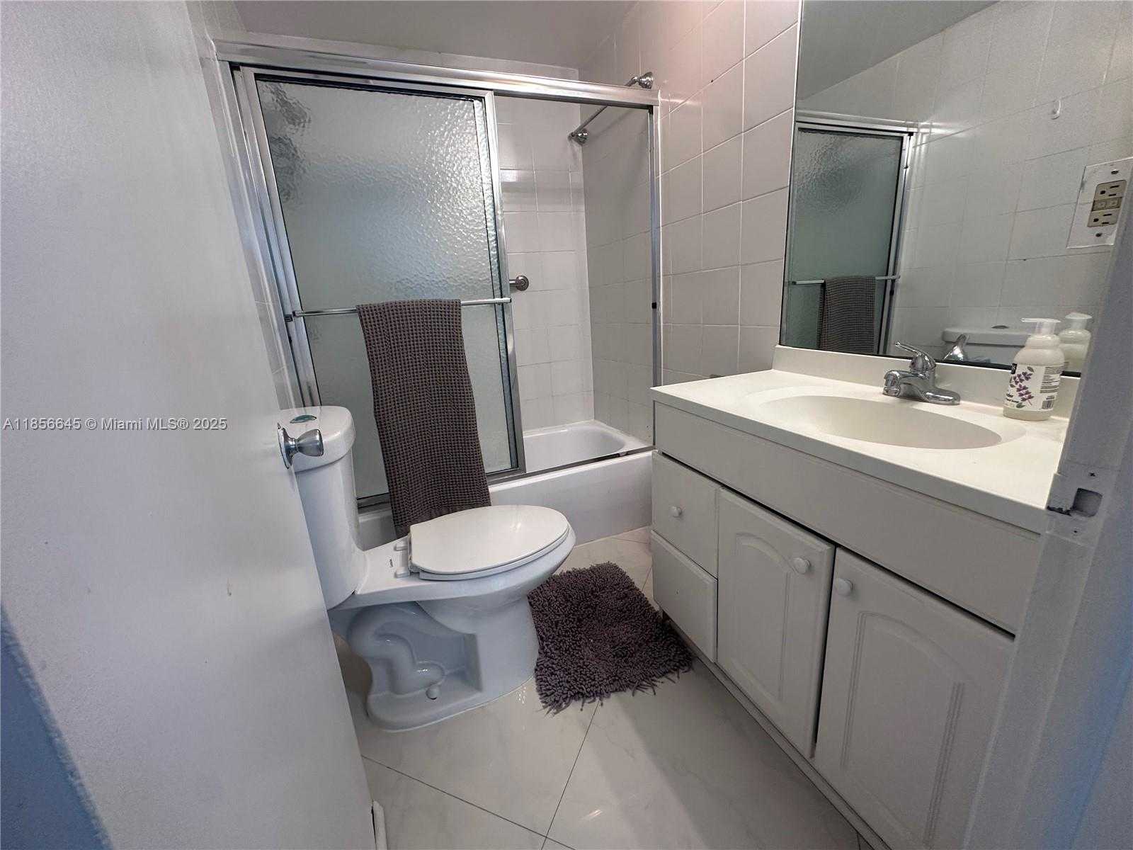Small Image of 802 EUCLID AVE #305, Miami Beach Number 8