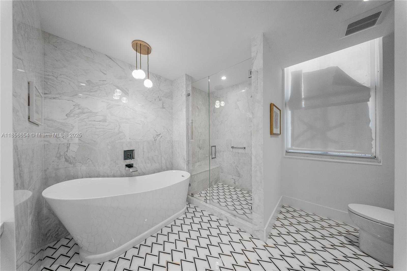 Small Image of 626 CORAL WAY #402, Coral Gables Number 13