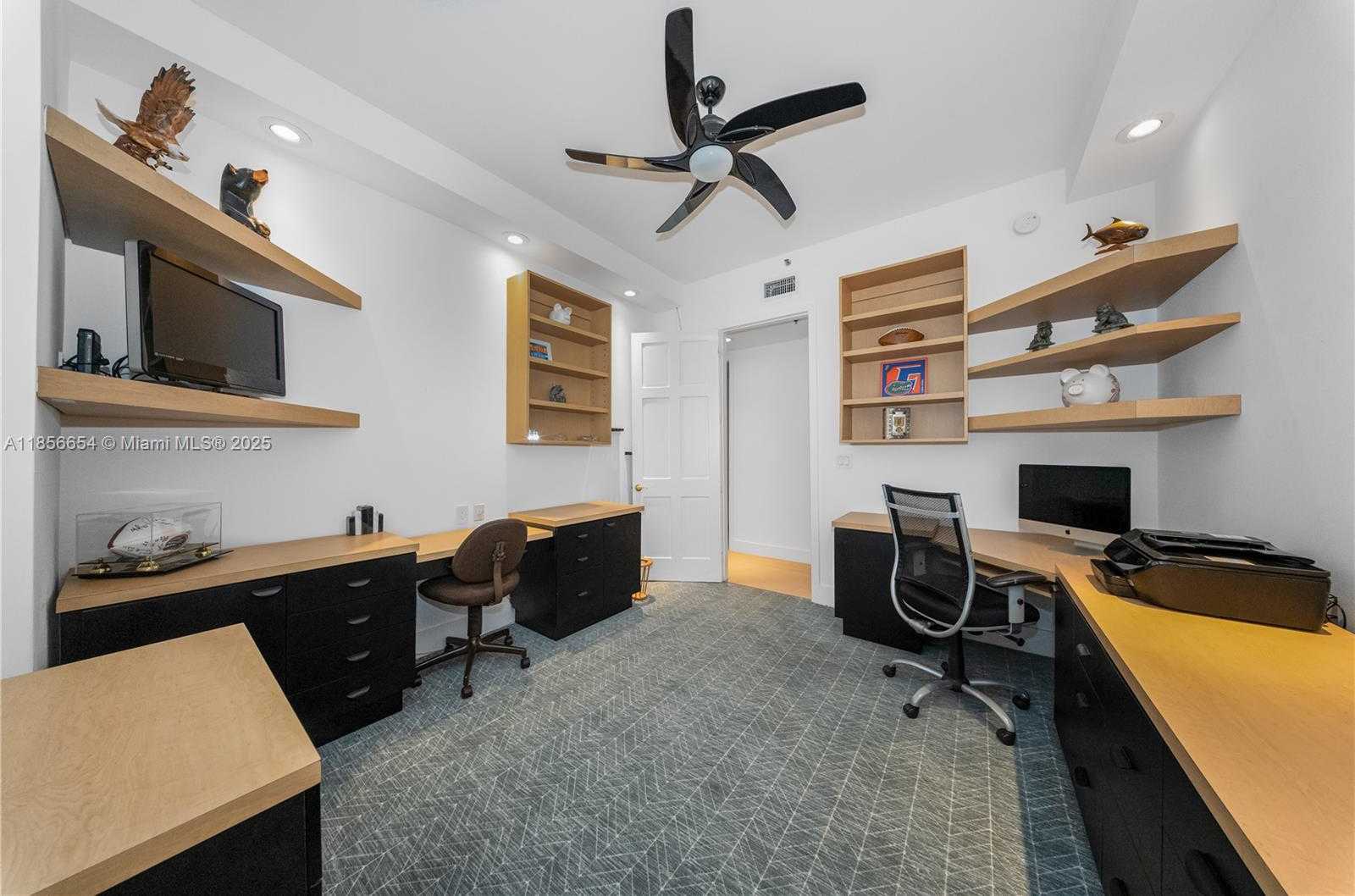 Small Image of 626 CORAL WAY #402, Coral Gables Number 18