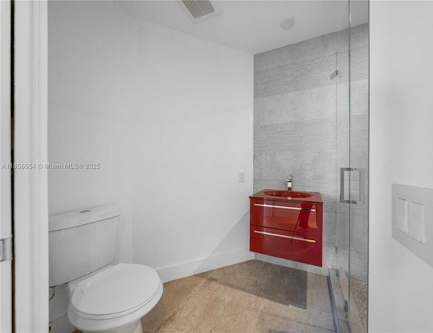 Small Image of 626 CORAL WAY #402, Coral Gables Number 19