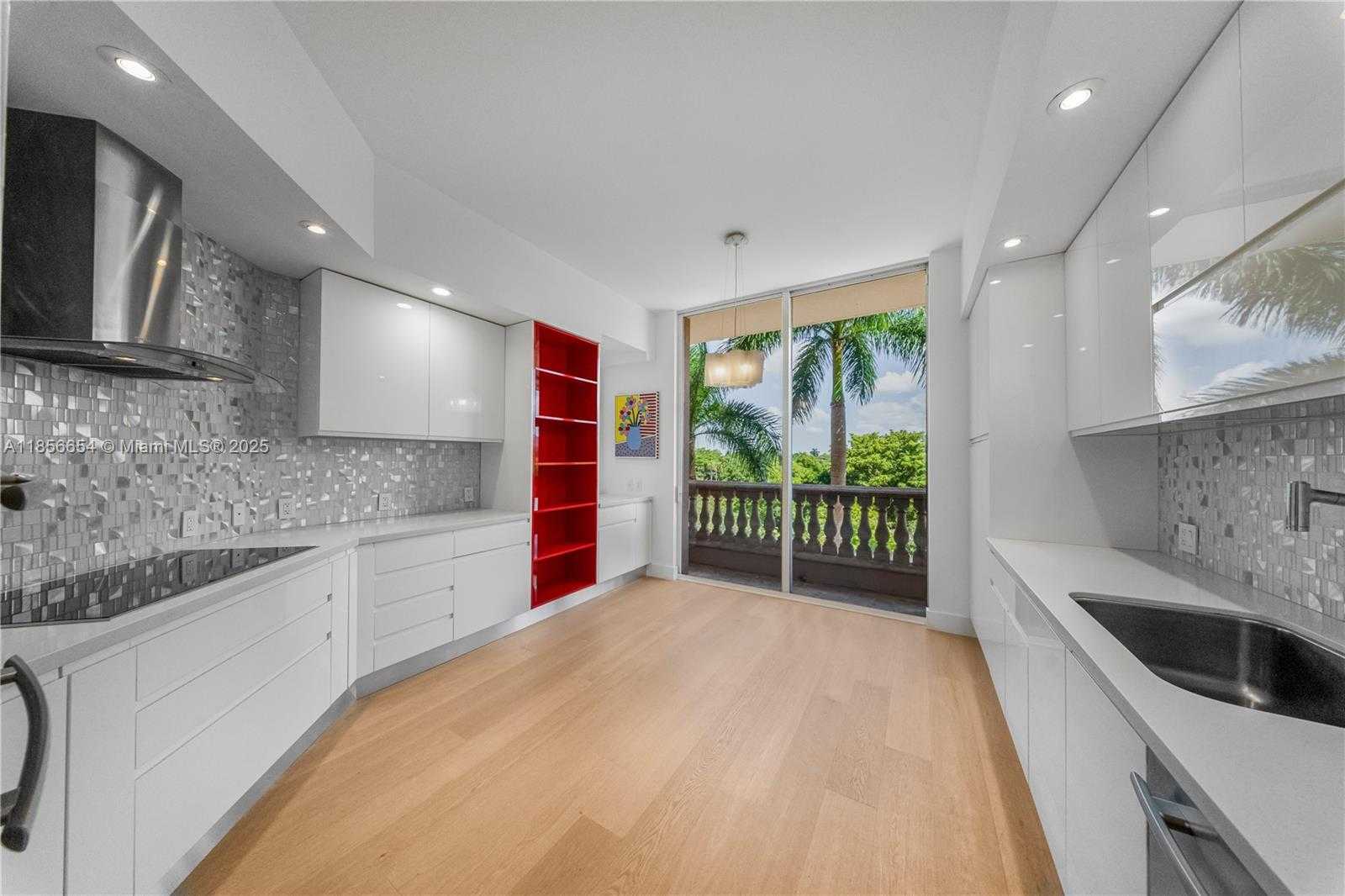 Small Image of 626 CORAL WAY #402, Coral Gables Number 6