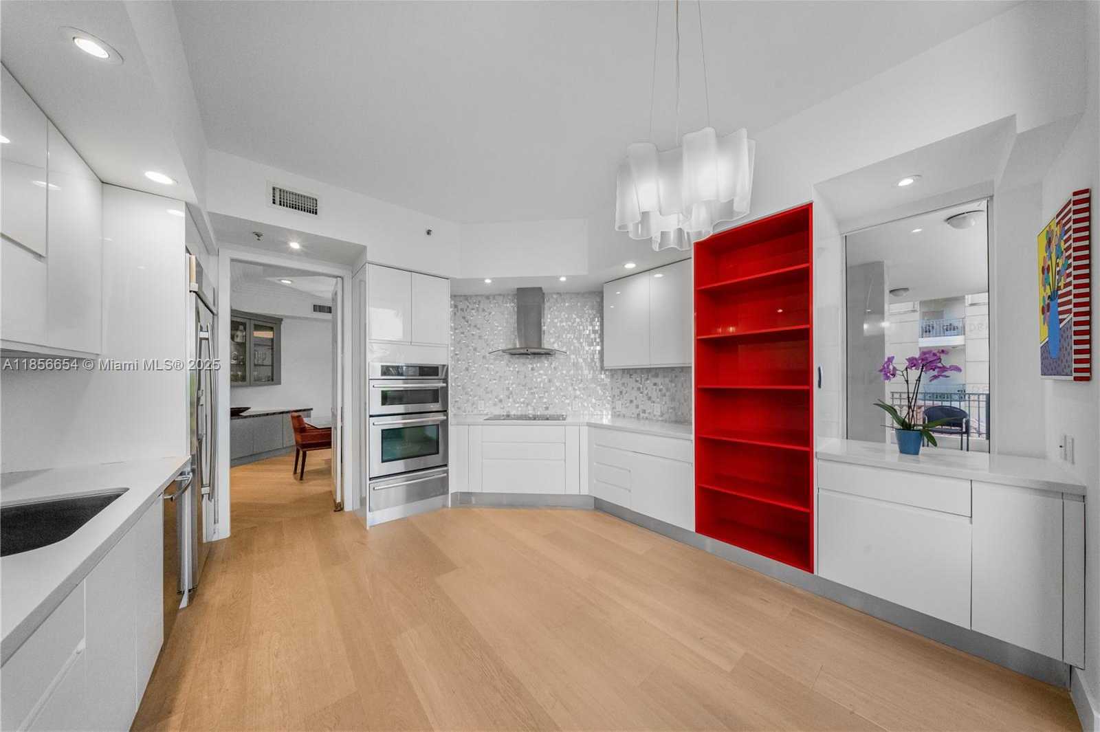 Small Image of 626 CORAL WAY #402, Coral Gables Number 7